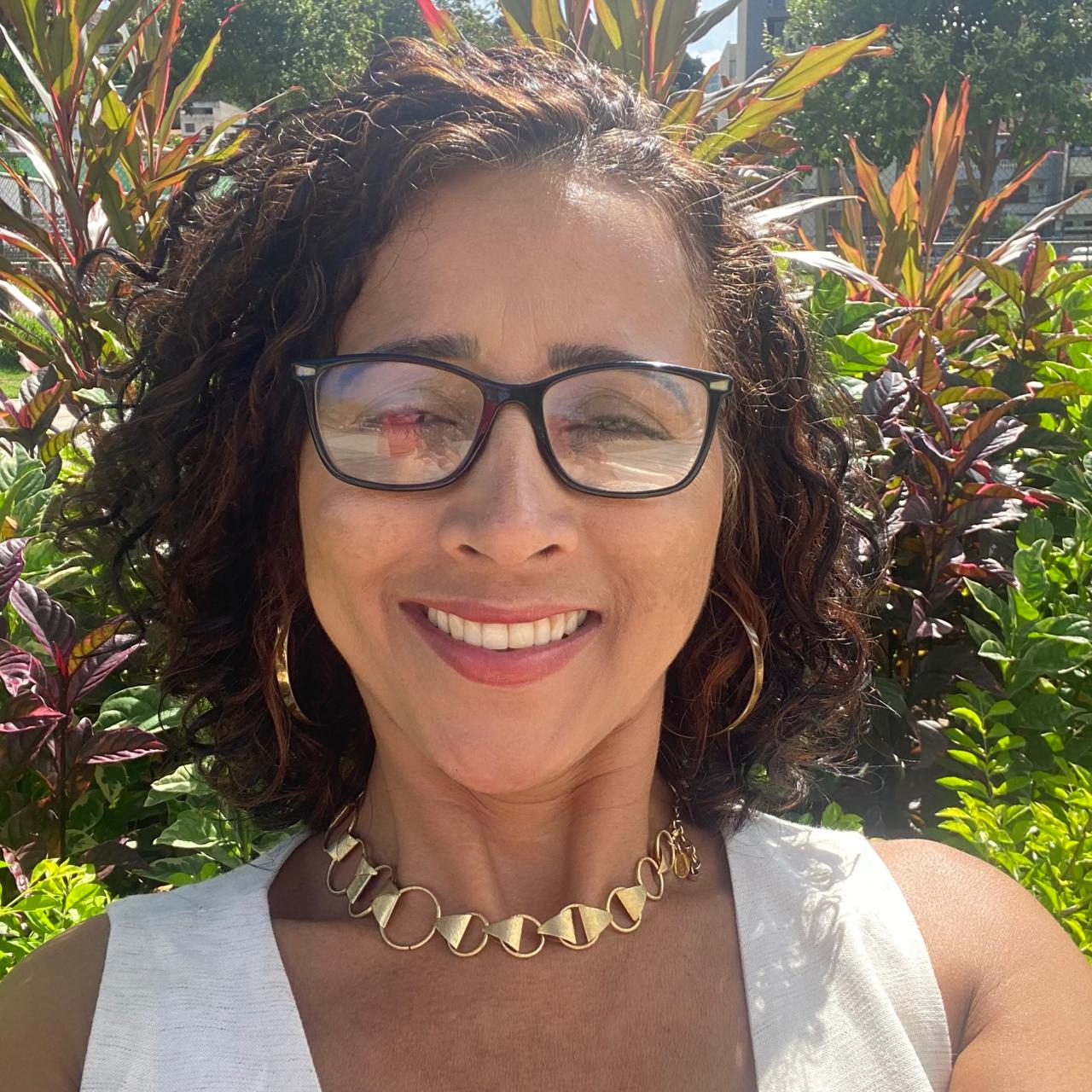 Ione Neves, terapeuta integrativa